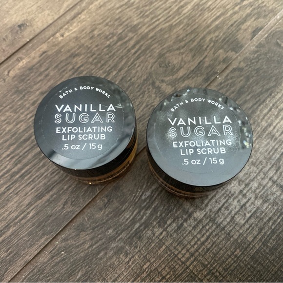 Bath & Body Works Vanilla Sugar Exfoliating Lip Scrub - Picture 2 of 6